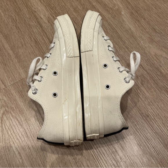 Comme des Garçons PLAY x Converse Chuck Taylor® Hidden Heart Low Top Sneaker - Picture 4 of 6